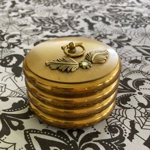 Vintage ashtrays set of four stacking